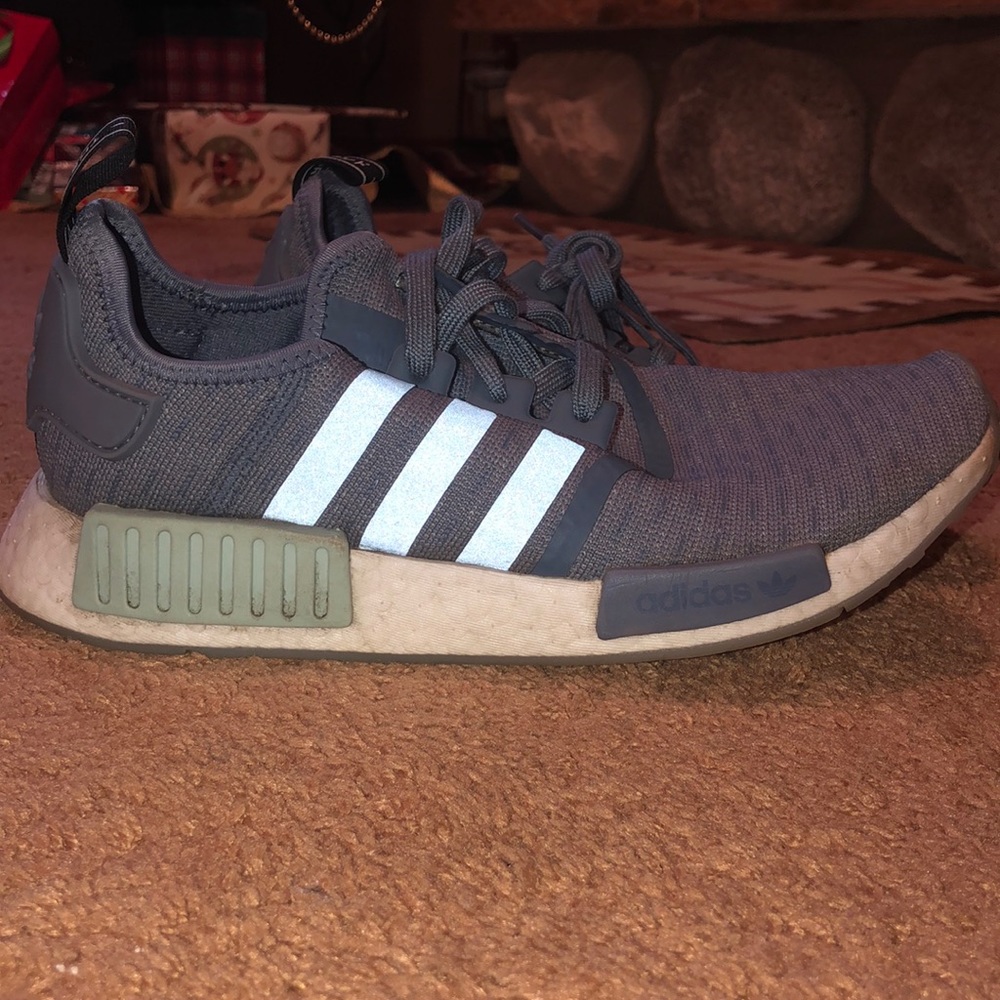 Adidas Tennis Shoes